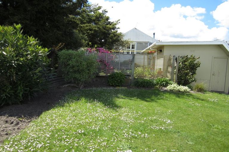 Photo of property in 2/15 Regents Grove, Richmond Heights, Taupo, 3330