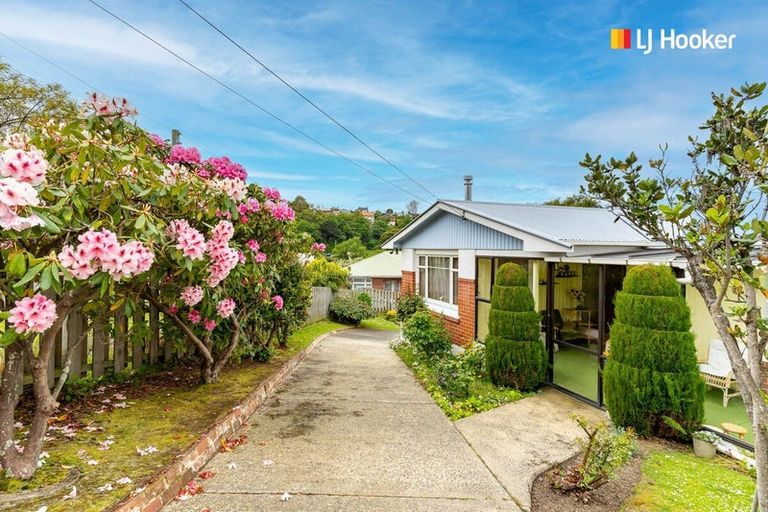 Photo of property in 35 Glen Road, Mornington, Dunedin, 9011
