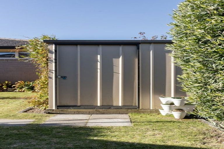 Photo of property in Waterview Estate, 70/4 Greystone Place, Omokoroa, 3114