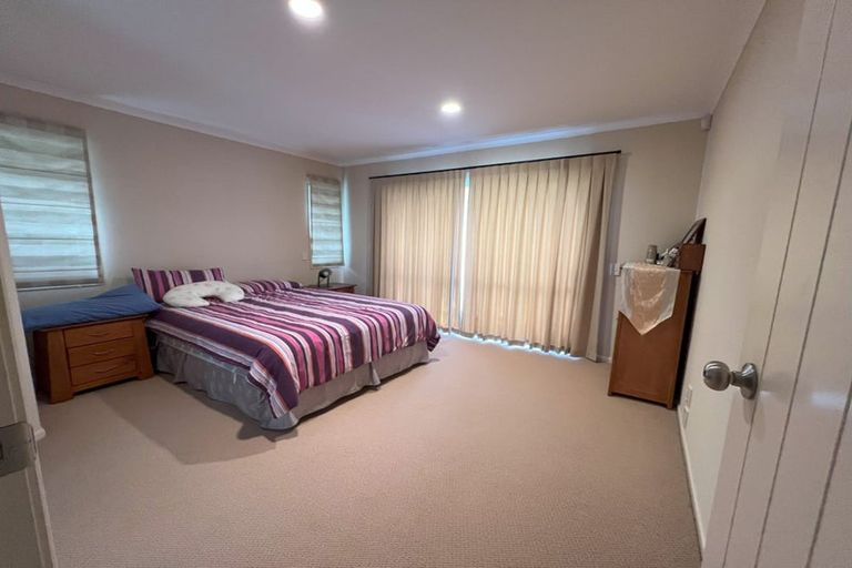 Photo of property in 8 Glanmire Place, Flat Bush, Auckland, 2016