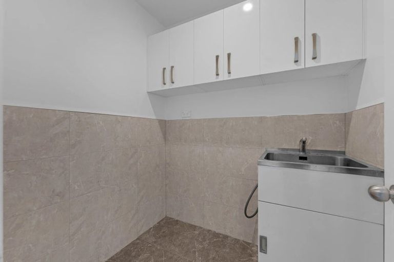 Photo of property in 115 Settlement Road, Papakura, 2110