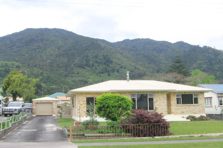 Photo of property in 22 Farmer Street, Te Aroha, 3320