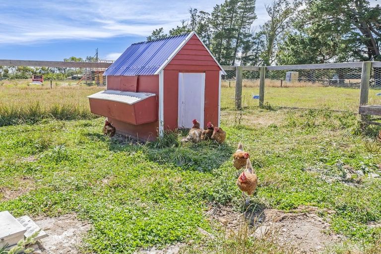 Photo of property in 9 Thorndon Close, Kirwee, Darfield, 7571