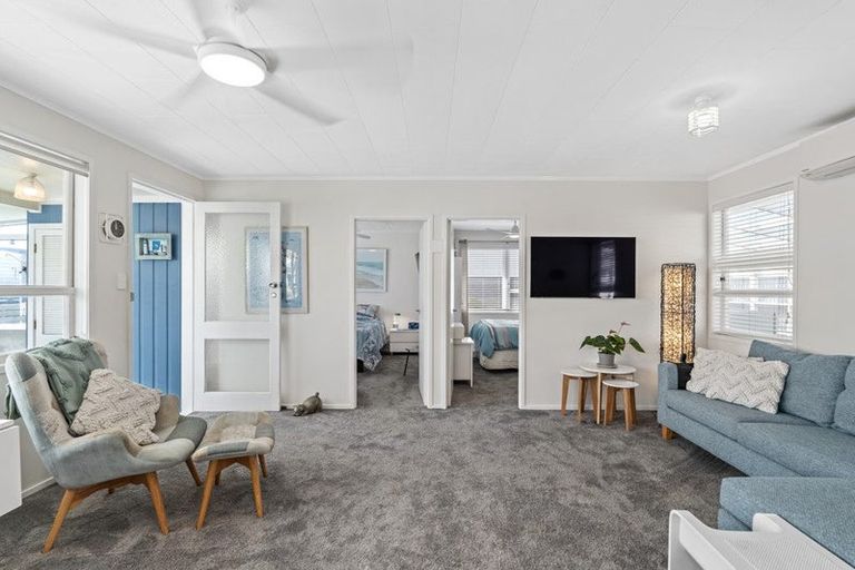 Photo of property in 37a Hatton Road, Orewa, 0931