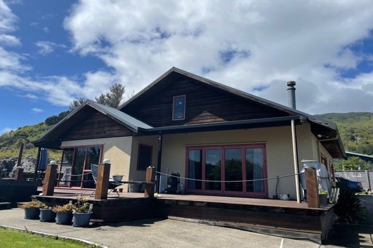 Photo of property in 19 Haile Lane, Pohara, Takaka, 7183