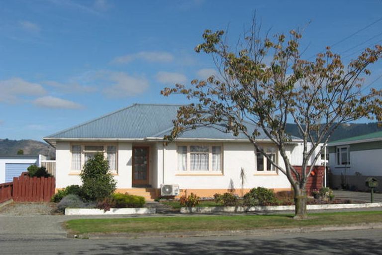 Photo of property in 22 Rugby Street, Waimate, 7924
