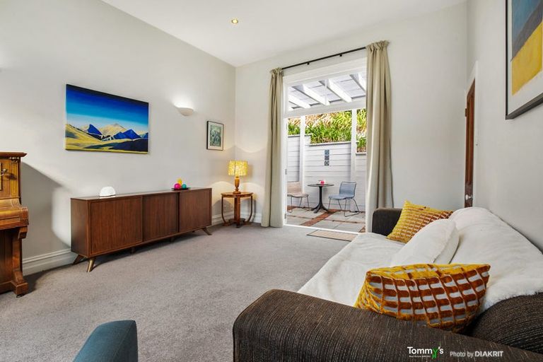 Photo of property in 78 Overtoun Terrace, Hataitai, Wellington, 6021