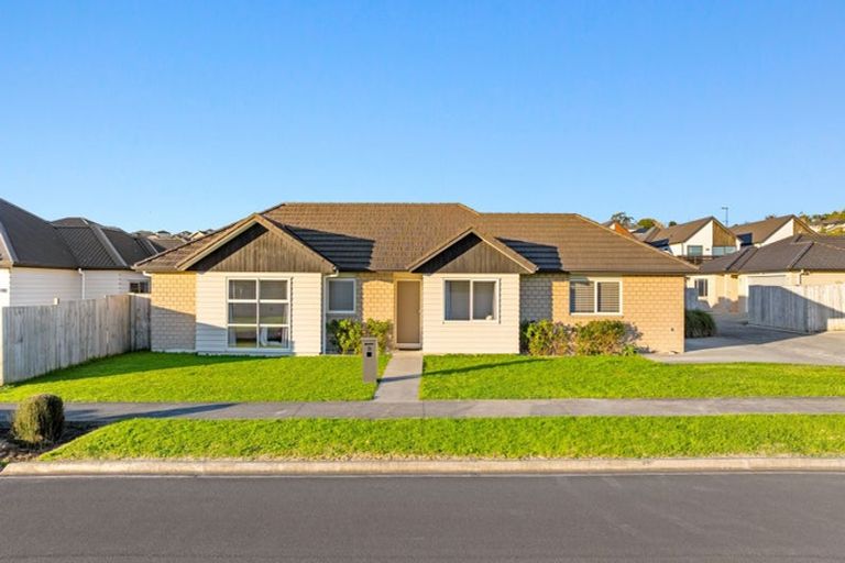 Photo of property in 35 Okawa Avenue, Papakura, 2110