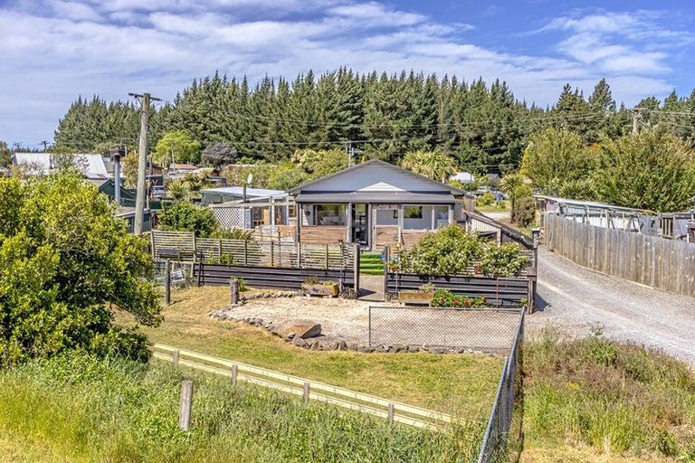 Photo of property in 1 Pine Avenue, Kainga, Christchurch, 8083