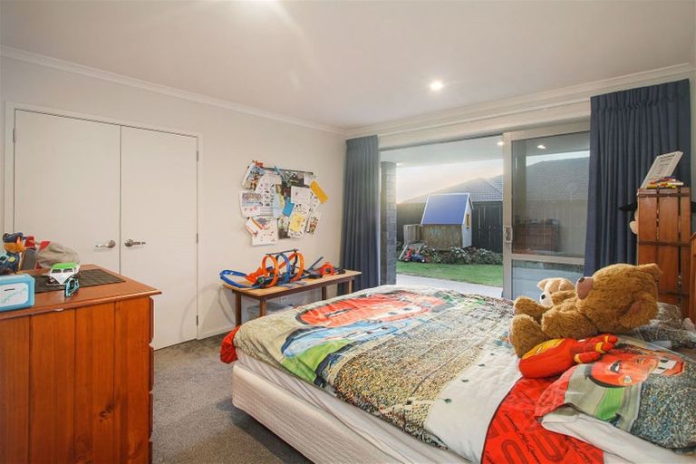 Photo of property in 1 Martingale Drive, Kingseat, Papakura, 2580