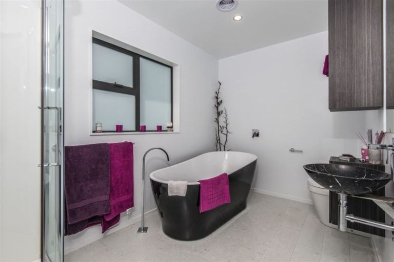 Photo of property in 11 Foxham Terrace, Churton Park, Wellington, 6037