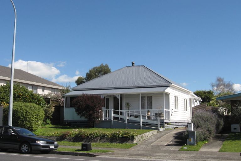 Photo of property in 21 Willow Street, Tauranga, 3110