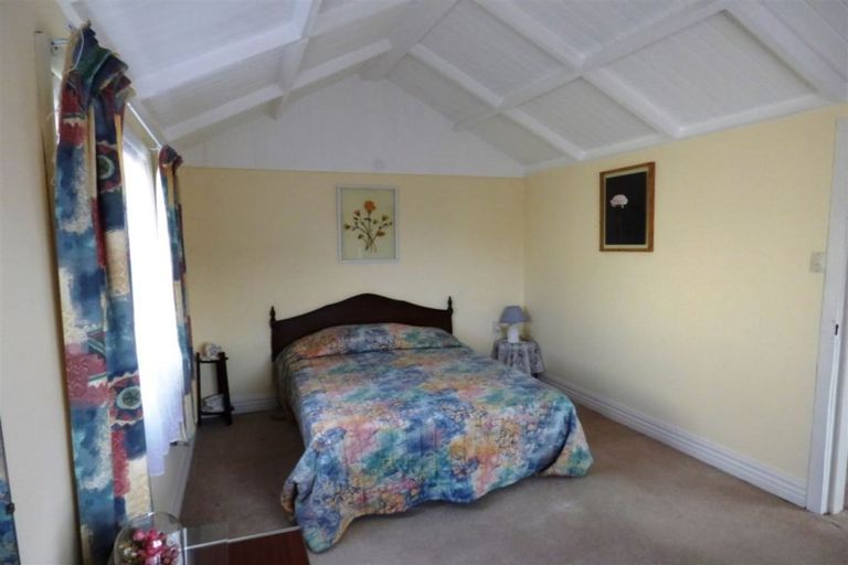 Photo of property in 5 Rimu Street, Kaka Point, Balclutha, 9271