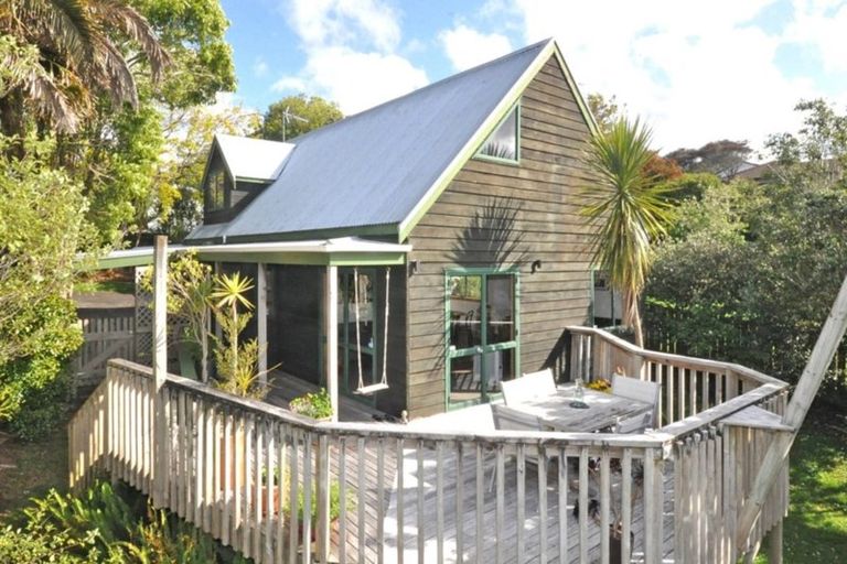 Photo of property in 2/193 Metcalfe Road, Ranui, Auckland, 0612