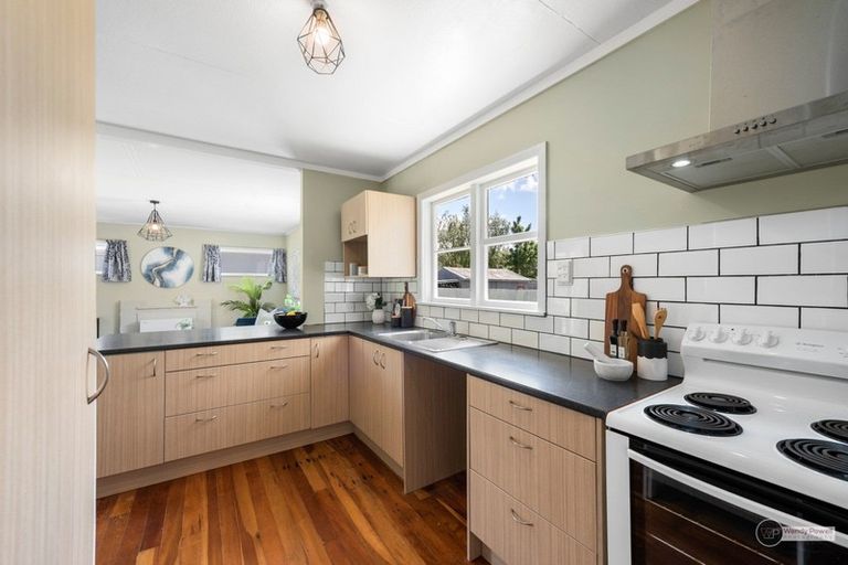 Photo of property in 38 Totara Street, Wainuiomata, Lower Hutt, 5014