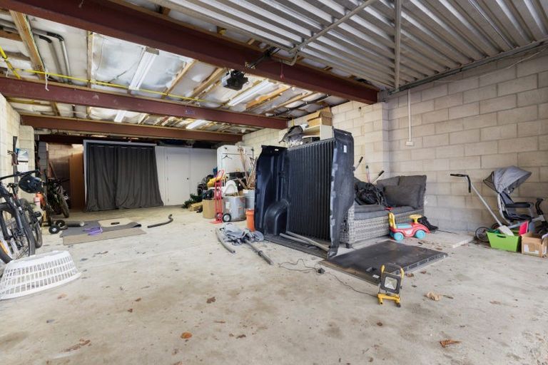 Photo of property in 10 Remarkables Crescent, Frankton, Queenstown, 9300