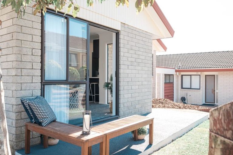 Photo of property in 1/75 Aberfeldy Avenue, Highland Park, Auckland, 2010