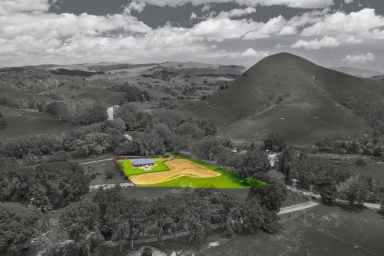 Photo of property in 24a Cogswell Road, Raglan, 3295