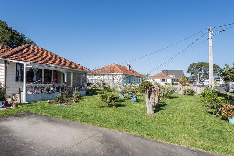 Photo of property in 45 First Avenue, Avenues, Whangarei, 0110