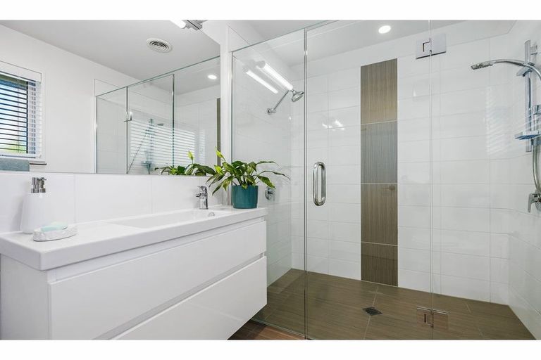 Photo of property in 63a Halswell Junction Road, Halswell, Christchurch, 8025