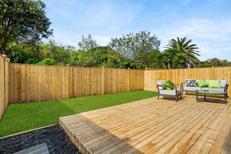 Photo of property in 22 Coast Garden Drive, Hobsonville, Auckland, 0616