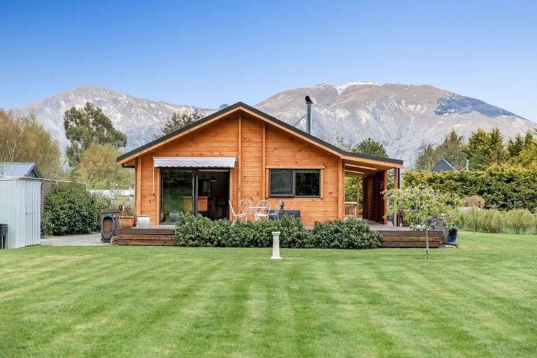 Photo of property in 10 Carlisle Street, Athol, 9793