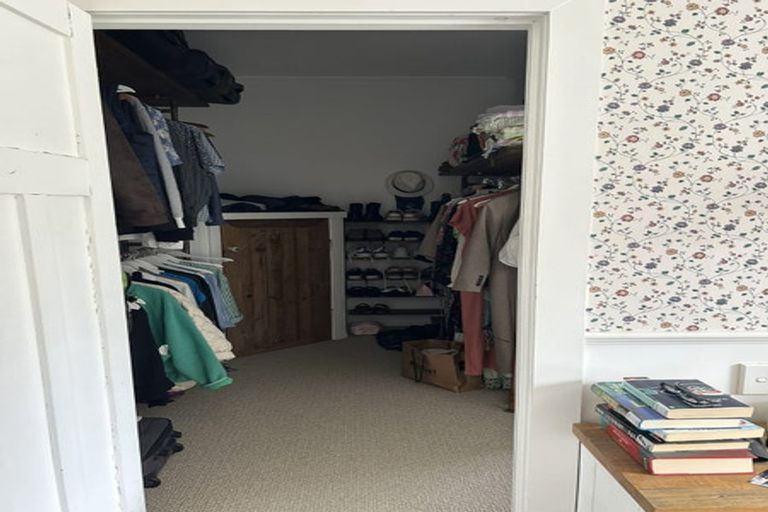 Photo of property in 47 Roland Road, Greenhithe, Auckland, 0632