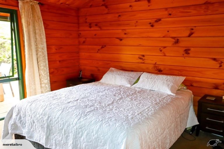 Photo of property in 86 Stoney Creek Drive, Waitakere, Henderson, 0782