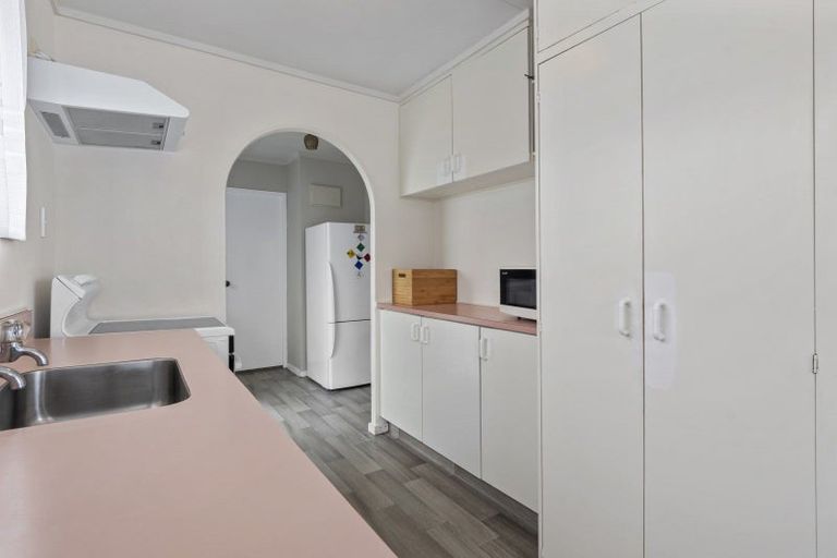 Photo of property in 74a Resolution Road, Welcome Bay, Tauranga, 3112