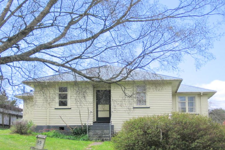 Photo of property in 35 Thomas Crescent, Western Heights, Rotorua, 3015