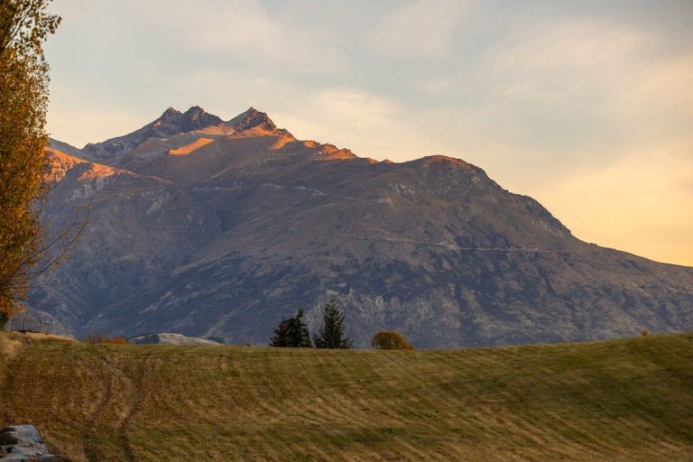 Photo of property in 1124 Malaghans Road, Arrowtown, 9371