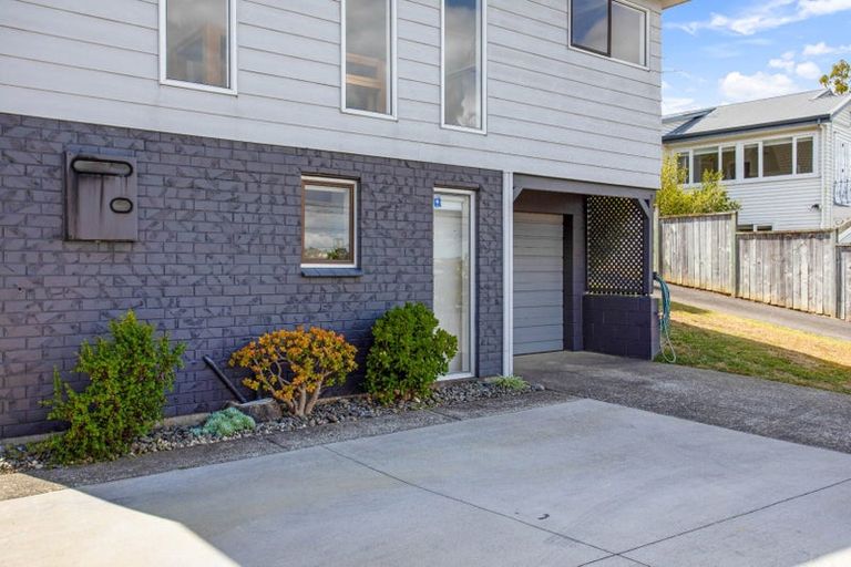 Photo of property in 1/573 Beach Road, Murrays Bay, Auckland, 0630