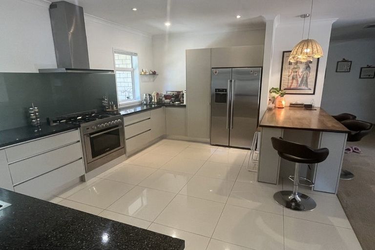 Photo of property in 11a Portland Drive, Mangorei, New Plymouth, 4312