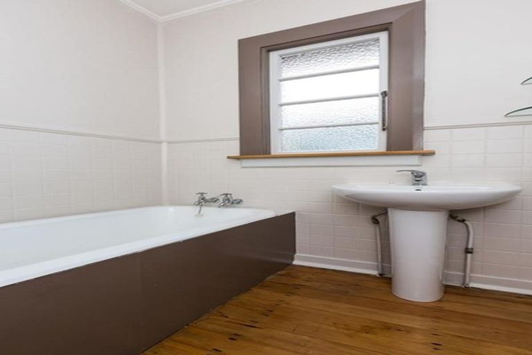 Photo of property in 43 Glenpark Avenue, Mornington, Dunedin, 9011