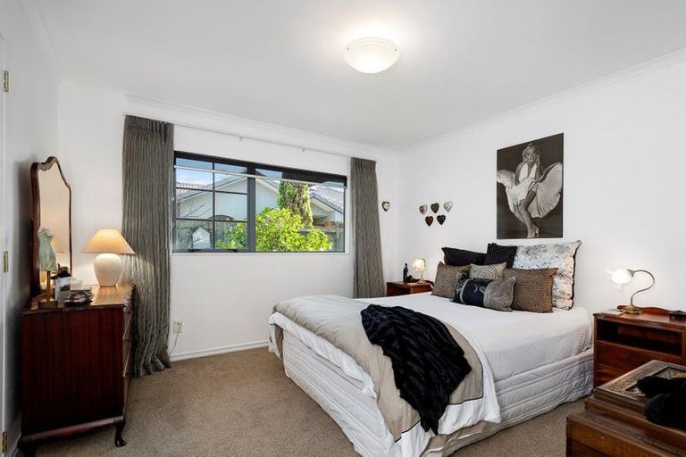 Photo of property in 100 Sovereign Drive, Papamoa Beach, Papamoa, 3118