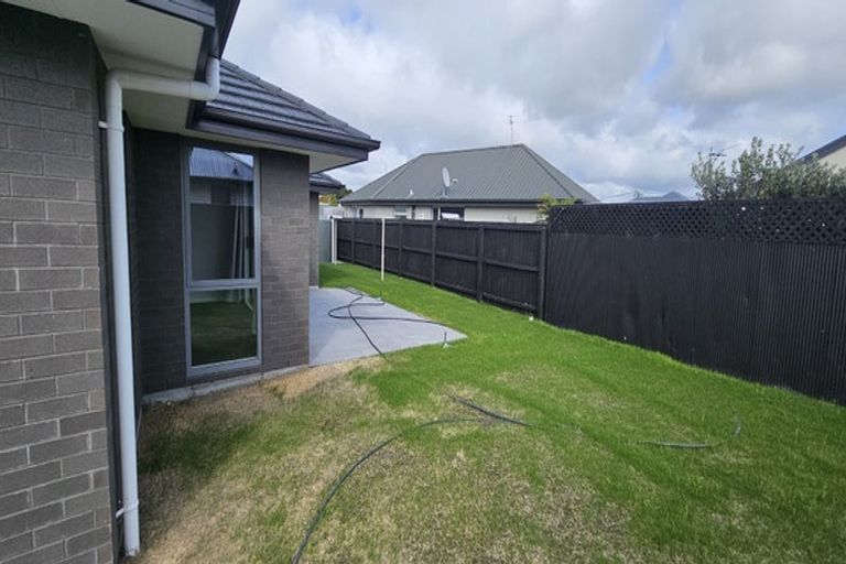 Photo of property in 13 Freeville Place, New Brighton, Christchurch, 8083