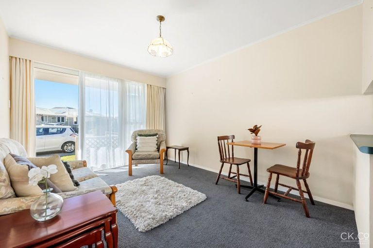 Photo of property in 8/238 Muritai Road, Eastbourne, Lower Hutt, 5013
