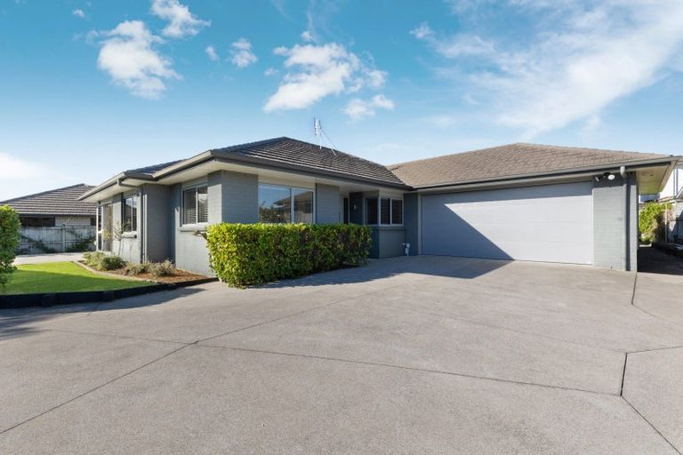 Photo of property in 5 Mirabell Place, Patumahoe, Pukekohe, 2679