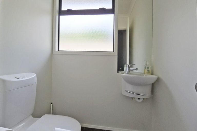 Photo of property in 17 Merlot Drive, Greenmeadows, Napier, 4112