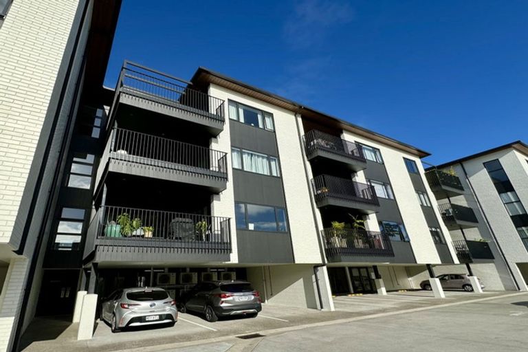 Photo of property in 6/194 Buckley Avenue, Hobsonville, Auckland, 0616