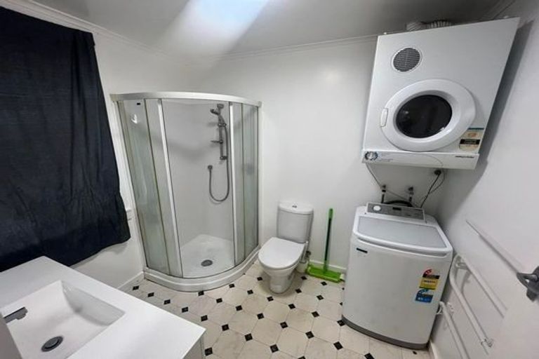 Photo of property in 102 Tinakori Road, Thorndon, Wellington, 6011