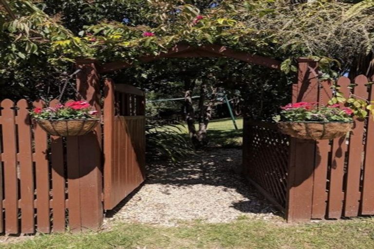 Photo of property in 2/24 Stredwick Drive, Torbay, Auckland, 0630