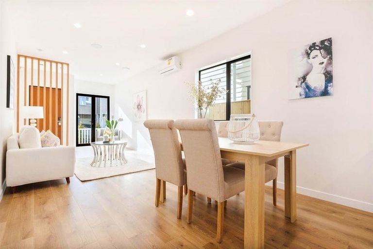Photo of property in 14 Laquinta Place, Flat Bush, Auckland, 2019