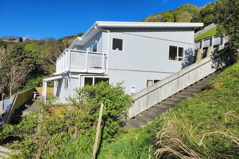 Photo of property in 14a Freeling Street, Island Bay, Wellington, 6023