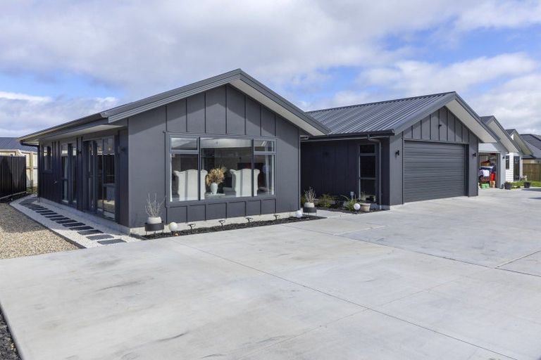 Photo of property in 32 Tawhai Crescent, Wharewaka, Taupo, 3330