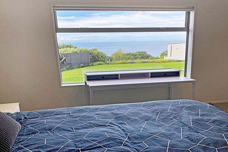 Photo of property in 22 Wonderview Road, Leigh, 0985