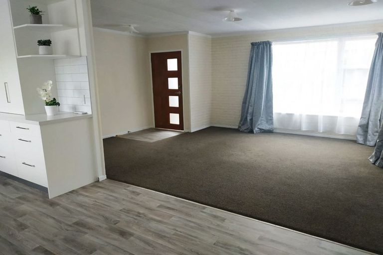 Photo of property in 363 Whangaparaoa Road, Stanmore Bay, Whangaparaoa, 0932