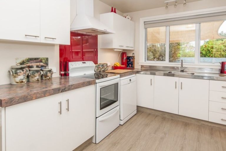 Photo of property in 22 Taumutu Road, Southbridge, 7602