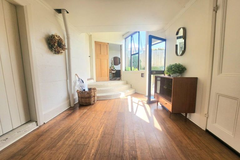 Photo of property in 10a Wharfe Street, South Hill, Oamaru, 9400