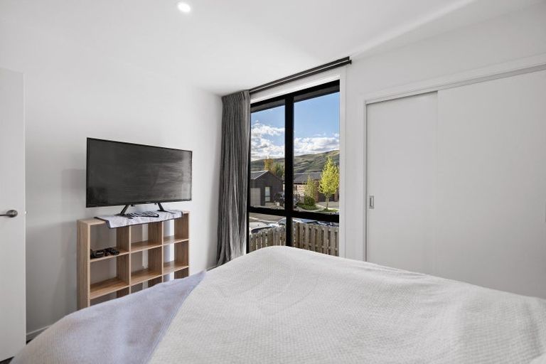 Photo of property in 4 Lauder Street, Lake Hayes, Queenstown, 9304